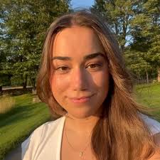 Happy Friday!! Next up in our 2023 Summer Series is THE Anna McCabe! Anna  is our beloved Treasurer and sings both alto and soprano! Anna has been a  Bostonian since her freshman year at BC and will be ...