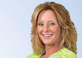 Renee Bannon's Instagram, Twitter & Facebook