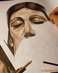 Retrato realista con lápices de colores del Cristo yacente del calvario.  Artista: Josué Avila