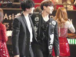 Jungkook live broadcasting his love for his friend yugyeom. Kookiele Auf Twitter Jungkook My Only Friend In The Kpop World Is Yugyeom 2017 Collab With The 97 Liners Friendship Mingyu Dokyeom The8 Bambam Https T Co X8m5gjqck3