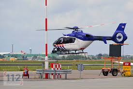 De regels voor de openbare weg , zoals rijbevoegdheid en autoregistratie voor voertuigen die op het eiland bleven, waren hier niet van toepassing. Ik Zie Een Politiehelikopter Vliegen Wat Is Er Aan De Hand 112meerlanden