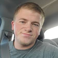 Shelby Stratton's Instagram, Twitter & Facebook