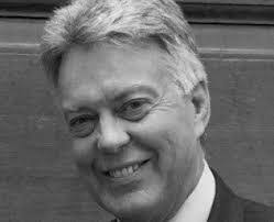 Ellis Hicks's Instagram, Twitter & Facebook