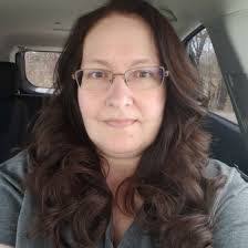 Eva Whalen's Instagram, Twitter & Facebook