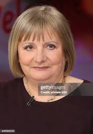 64 photos et images haute résolution de Vera Müller