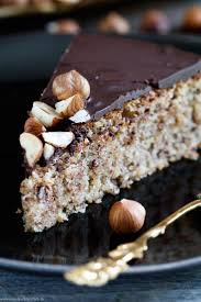 Saftiger Haselnusskuchen Ohne Mehl Emmikochteinfach Rezept Haselnusskuchen Kuchen Ohne Mehl Kuchen Und Torten Rezepte