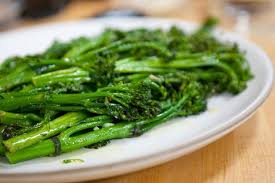 Pan Roasted Broccolette With Garlic Growing A Greener World Tv Stuffed Peppers Roasted Broccolini Vegetable Side Dishes