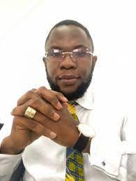 Akua Boampong's Instagram, Twitter & Facebook