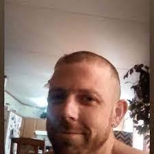 Aaron Goshen's Instagram, Twitter & Facebook