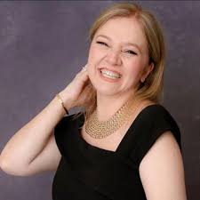 What stitch and yarn to use for a bee pattern?