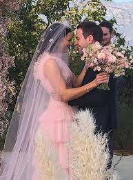 Mandy Moore Celebrity Wedding Dresses Kate Middleton Wedding Dress Kim Kardashian Wedding Dress