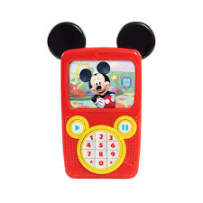 A group of animals look for a way off of an eccentric billionaire's own personal noah's ark 'n stuff. Celular Mickey Mouse