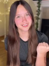 Karin Bean's Instagram, Twitter & Facebook