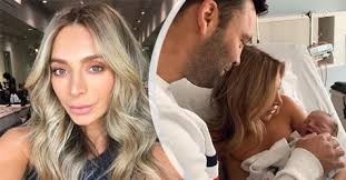 Nadia Bartel welcomes baby and nails maternity ward glamour