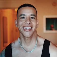 Repost @daddyyankee —— Yo sigo bendecido digan lo que digan