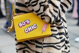 Cependant, vous pouvez avoir une coiffure imposante de façon temporaire grâce. Comment S Habiller Pour Une Soiree Annees 80 Oh Gaby