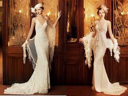 Dai sensuali capi ispirati agli anni 20 ai frizzanti e briosi anni 50 e 60, in questo articolo ti proponiamo una selezione di abiti da sposa vintage per un bridal look indimenticabile! Matrimonio Anni 20 30 Grande Gatsby Organizzazione Matrimonio Forum Matrimonio Com