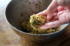 Spring Onion Pakora Recipe How To Make Spring Onion Pakoda Recipe Recipe South Indian Snacks Recipes Pakora Recipes Onion Pakora Recipe