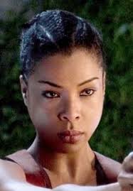 Cast completo The Stranger