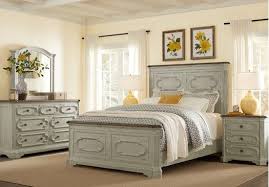 Lindenwood Gray 5 Pc Queen Panel Bedroom Bedroom Sets Colors King Bedroom Sets White Bedroom Set Bedroom Furniture Sets