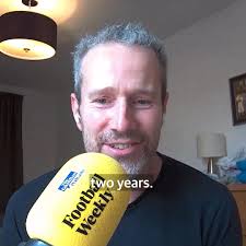 The death of her partner at the age of 25 was a devastating loss for Ella  Risbridger. But she was never alone. For one thing, her mates would never  have allowed that.