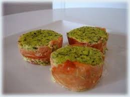Recette Petites Mousses De Courgette Sur Lit De Saumon Fume 750g Mousse De Courgette Saumon Fume Recettes De Cuisine