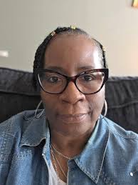 What is the history of Bob's Giant Burger in Pleasanton, California?