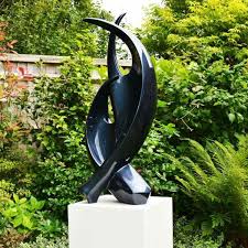 17 Skulpturen Im Garten In 2020 Skulpturen Garten Skulpturen Moderne Skulptur