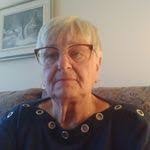 Diana Charette's Instagram, Twitter & Facebook