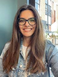 Victoria Tolson's Instagram, Twitter & Facebook