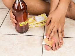 Take a bowl enough to soak your feet or fingers. Home Remedy To Get Beautiful Feet How Soaking Your Feet In Vinegar Water Can Help You Heal