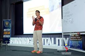 Aktiviti amali bagi kursus rekreasi darat (spl 2014) yang ditawarkan di kolej komuniti kuala langat merupakan salah satu daripada tuntutan di dalam silibus di mana markah penilaian untuk aktiviti amali tersebut akan dinilai semasa. Kursus Sains Sukan Tahap 1 Yakeb