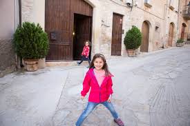 Check spelling or type a new query. Muntanyes De Prades Mammalovescat Alojamiento Mammaproof Barcelona