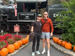 it was the end of a decade, but the start of an age 🫶🏻 alt caption:  turning 30 is a knife 🔪