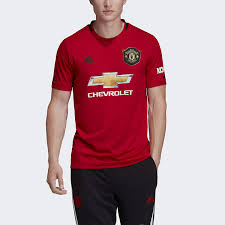 Beli jersey manchester united online berkualitas dengan harga murah terbaru 2020 di tokopedia! Amazon Com Adidas Manchester United Adult Home Replica Jersey Realred Bts19 S Clothing