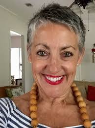 Janet Ropp's Instagram, Twitter & Facebook