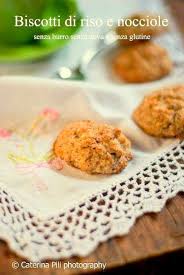 Questi biscotti con la farina di mais sono molto simili alle pannocchie del mulino bianco, friabili e golosi infornateli a 180° per circa 20 minuti. Biscotti Di Riso E Nocciole Senza Burro Semplicemente Light