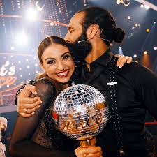 Bei luca hänni und christina luft. Let S Dance Riesenuberraschung Nach Profi Challenge Gala De