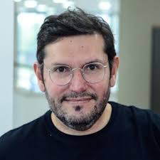 Daniel Goldfinger's Instagram, Twitter & Facebook