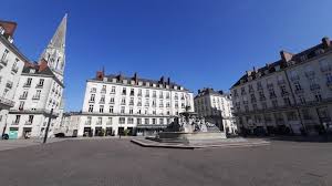 Le n°1 du mobilier et de la décoration en france → découvrez nos produits, nos solutions et conseils d'aménagement. Covid 19 Nantes Peut Elle Basculer Dans Un Nouveau Confinement Actu Nantes