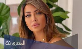 زعمت صحيفة الديلي ميل في تقرير حصري، زواج عضو مجلس النواب الأمريكي، إلهان عمر، من شقيقها أحمد من أجل تسهيل إجراءات هجرتها من الصومال إلى الولايات. Ø¨ÙŠØ§Ù† Ø¹Ù…Ø± ÙˆÙŠÙƒÙŠØ¨ÙŠØ¯ÙŠØ§