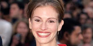 Julia roberts says her underarm hair at notting hill's 1999 premiere wasn't a statement. Julia Roberts Armpit Hair At A Movie Premiere Was Actually An Accident