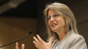 Topsfield woman who taught deaf children mourned; died Monday when she was  pinned by car