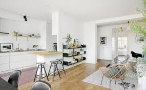 Les portes en bouleau ou en tilleul illuminent un carrelage d'intérieur en. 1001 Conseils Et Idees Pour Une Cuisine Ouverte Sur Le Salon