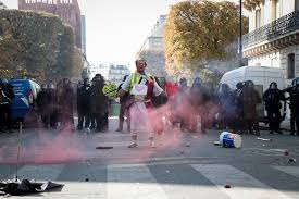 Réécouter double manifestation aujourd'hui en iran.son indisponible. En Direct Des Milliers De Personnes Reunies A Paris A La Marche Pour Le Climat