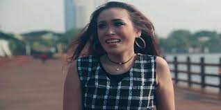 Ise ma mangapus ilukkon cipt : Lirik Lagu Ise Ma Mangapus Ilukkon Dan Artinya