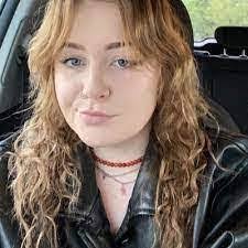 Bailey Beuerlein's Instagram, Twitter & Facebook