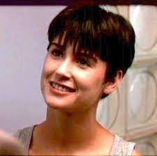 Demi Moore Short Haircut Google Search Demi Moore Short Hair Demi Moore Hair Short Hair Styles