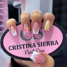¿te apetece que comparemos los cuatro productos mejor considerados ahora?, pues bien, esa es la forma más inmediata y más sensata de dar con lo que te hace falta. 460 Ideas De Decoracion De Unas Colores Oscuros En 2021 Manicura De Unas Unas Decoradas Decorados Para Unas Cortas