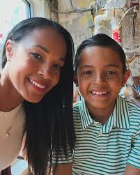 Manuela Moon (@moonmanuela) • Instagram photos and videos